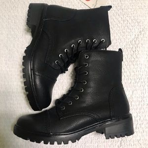 Women’s Kamryn Lace up combat boots